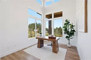 3490 Southview Dr, Eugene, OR 97405 - Photo 21