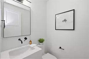 3490 Southview Dr, Eugene, OR 97405 - Photo 19