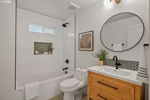 1408 NE Sumner St, Portland, OR 97211 - Photo 15