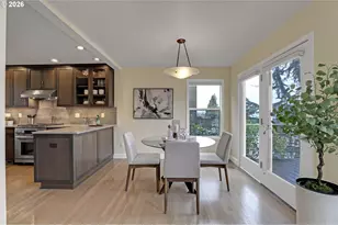 7635 S Hood Ave, Portland, OR 97219 - Photo 9