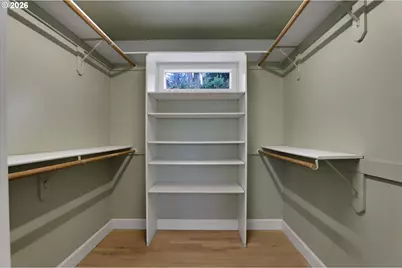 7635 S Hood Ave, Portland, OR 97219 - Photo 17