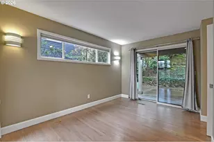 7635 S Hood Ave, Portland, OR 97219 - Photo 23