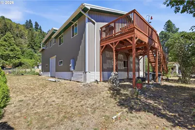 76566 Davis Rd, Oakridge, OR 97463 - Photo 5