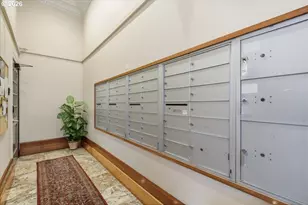 1005 SW Park Ave, Portland, OR 97205 - Photo 9