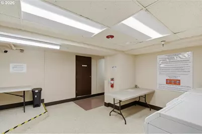 1005 SW Park Ave #605, Portland, OR 97205 - Photo 31