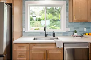 2405 W 22nd Ave, Eugene, OR 97405 - Photo 13