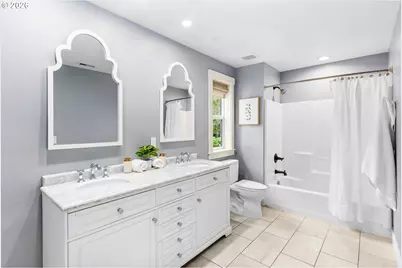 11530 SW 61st Ave, Portland, OR 97219 - Photo 33