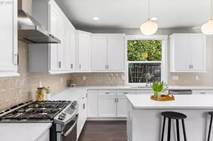 11530 SW 61st Ave, Portland, OR 97219 - Photo 21