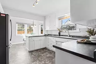 1520 12th St, Oregon City, OR 97045 - Photo 5