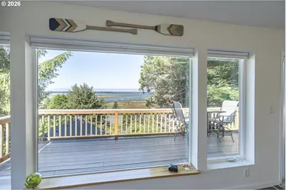 197 S Wells Dr, Lincoln City, OR 97367 - Photo 17