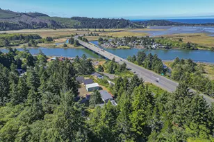 197 S Wells Dr, Lincoln City, OR 97367 - Photo 37