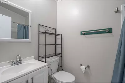 197 S Wells Dr, Lincoln City, OR 97367 - Photo 27