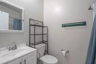 197 S Wells Dr, Lincoln City, OR 97367 - Photo 27