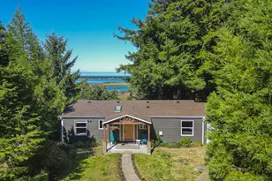 197 S Wells Dr, Lincoln City, OR 97367 - Photo 1