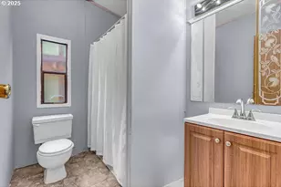 301 E Columbia Dr, Newberg, OR 97132 - Photo 21