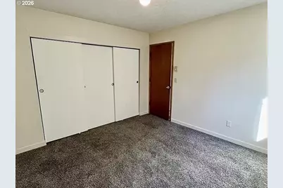 9295 SW Hill St, Portland, OR 97223 - Photo 11