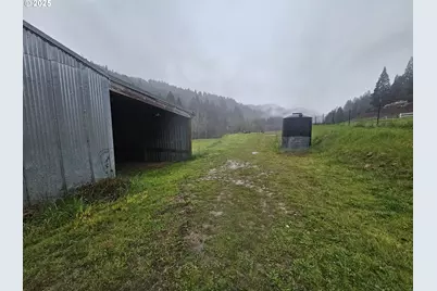 467 Slide Creek Rd, Myrtle Creek, OR 97457 - Photo 25