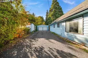 1914 Hawthorne St, Forest Grove, OR 97116 - Photo 27