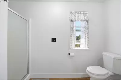 406 E Valley St, Yacolt, WA 98675 - Photo 25