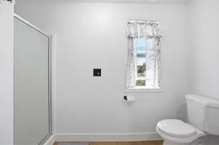 406 E Valley St, Yacolt, WA 98675 - Photo 25