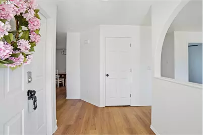 406 E Valley St, Yacolt, WA 98675 - Photo 5