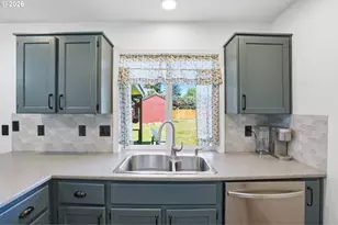 406 E Valley St, Yacolt, WA 98675 - Photo 17