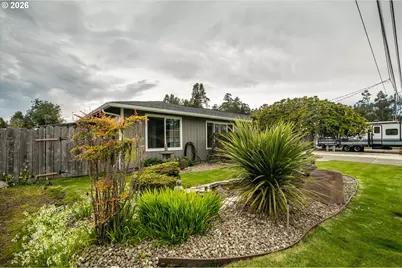 2370 Fir St, North Bend, OR 97459 - Photo 39