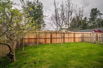 2370 Fir St, North Bend, OR 97459 - Photo 37