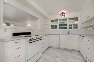 1195 Almaden St, Eugene, OR 97402 - Photo 9