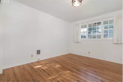 1195 Almaden St, Eugene, OR 97402 - Photo 19