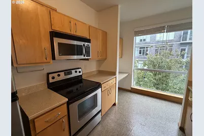 1125 NW 9th Ave #321, Portland, OR 97209 - Photo 13