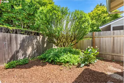 15470 SW Oaktree Ln, Tigard, OR 97224 - Photo 33