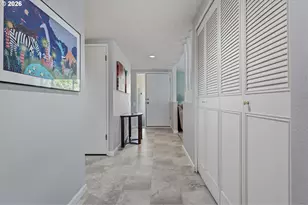 15470 SW Oaktree Ln, Tigard, OR 97224 - Photo 5