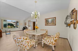 15800 SW Alderbrook Cir, Portland, OR 97224 - Photo 9