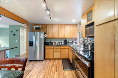 365 Brae Burn Dr, Eugene, OR 97405 - Photo 5