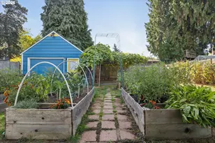 26 NE Stafford St, Portland, OR 97211 - Photo 31