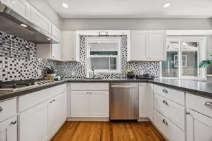 26 NE Stafford St, Portland, OR 97211 - Photo 11