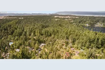 5425 Bay Berry Dr, Florence, OR 97439 - Photo 17