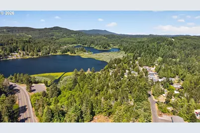 5425 Bay Berry Dr, Florence, OR 97439 - Photo 15