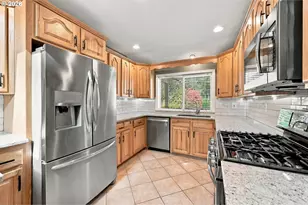 21620 SE Ash St, Gresham, OR 97030 - Photo 7