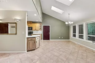 21620 SE Ash St, Gresham, OR 97030 - Photo 5