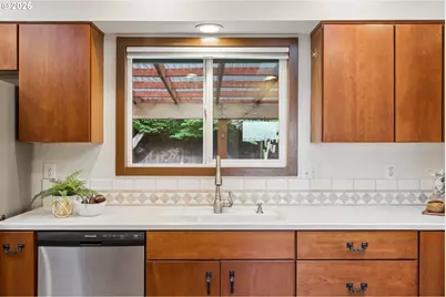 2411 Donegal Ct, West Linn, OR 97068 - Photo 17