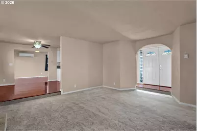 596 Pinedale Ave, Springfield, OR 97477 - Photo 7