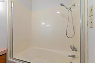 435 5th St, Lafayette, OR 97127 - Photo 21