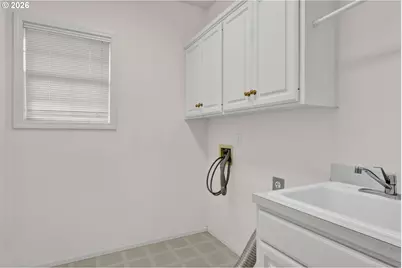 223 Beringer Ct, Eugene, OR 97404 - Photo 21