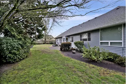 223 Beringer Ct, Eugene, OR 97404 - Photo 35
