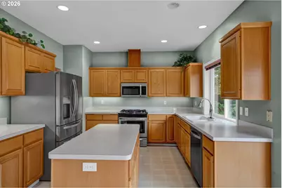 223 Beringer Ct, Eugene, OR 97404 - Photo 15