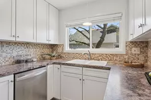 8800 SW Coral St, Portland, OR 97223 - Photo 13