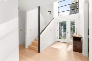 4191 SW Greenleaf Dr, Portland, OR 97221 - Photo 7