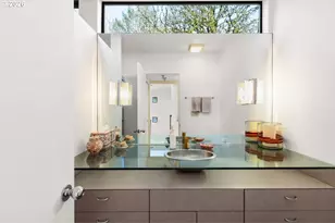 4191 SW Greenleaf Dr, Portland, OR 97221 - Photo 35